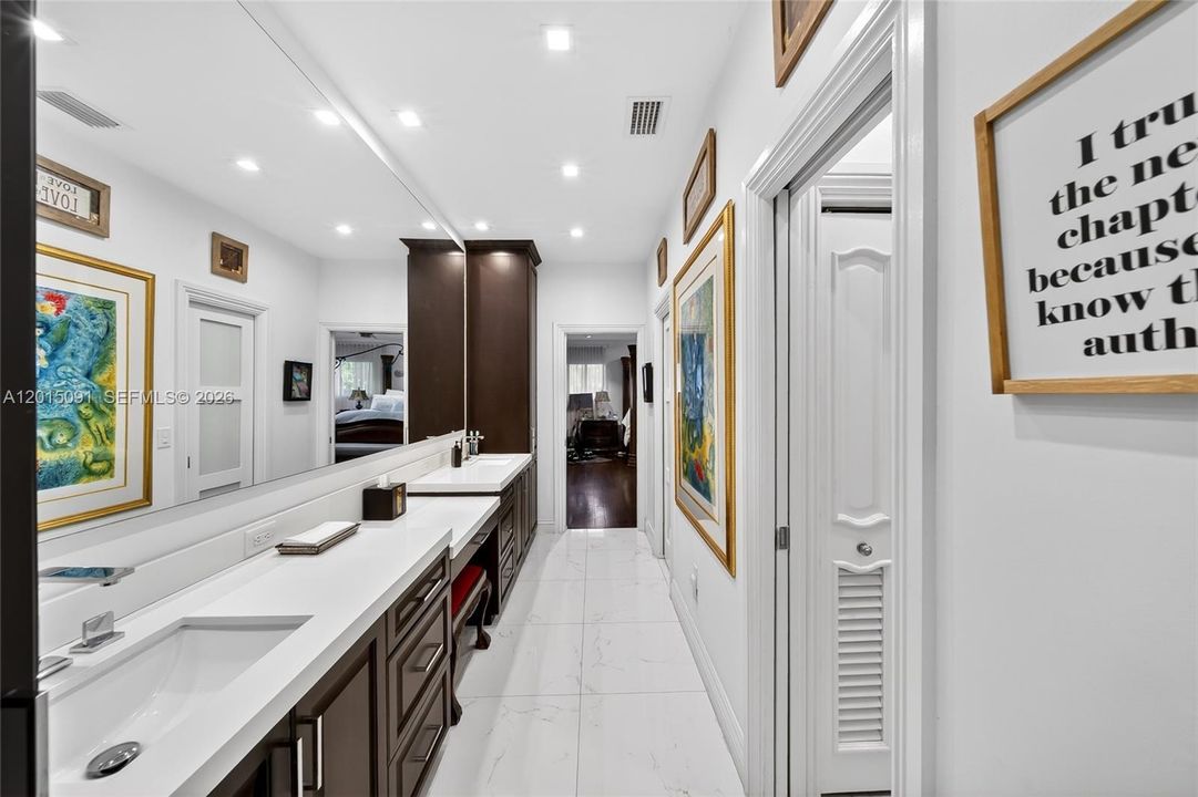 For Sale: $3,599,900 (5 beds, 4 baths, 4331 Square Feet)
