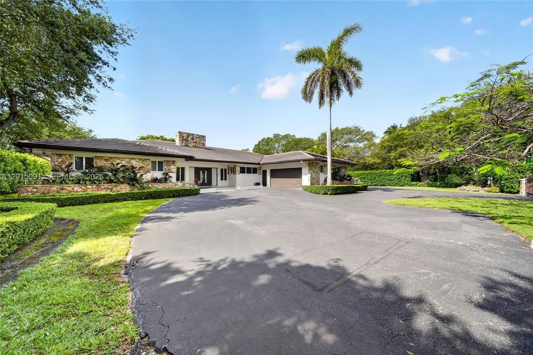 For Sale: $3,599,900 (5 beds, 4 baths, 4331 Square Feet)