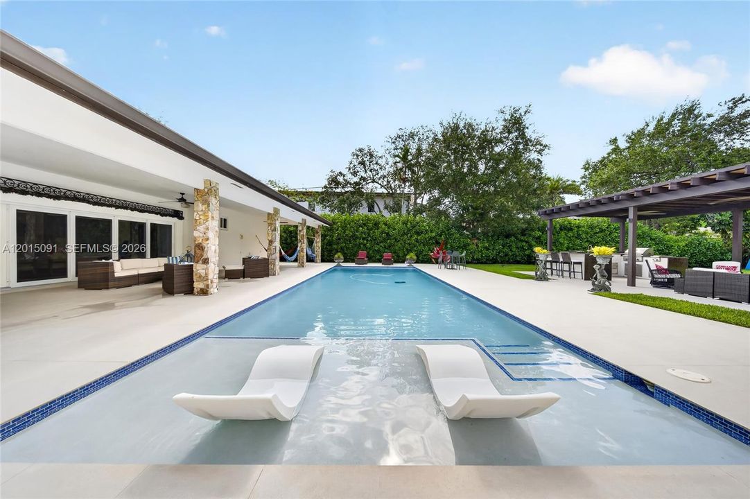For Sale: $3,599,900 (5 beds, 4 baths, 4331 Square Feet)