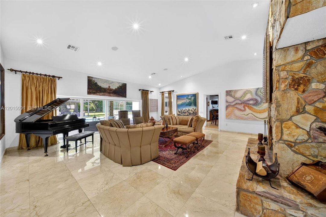 For Sale: $3,599,900 (5 beds, 4 baths, 4331 Square Feet)