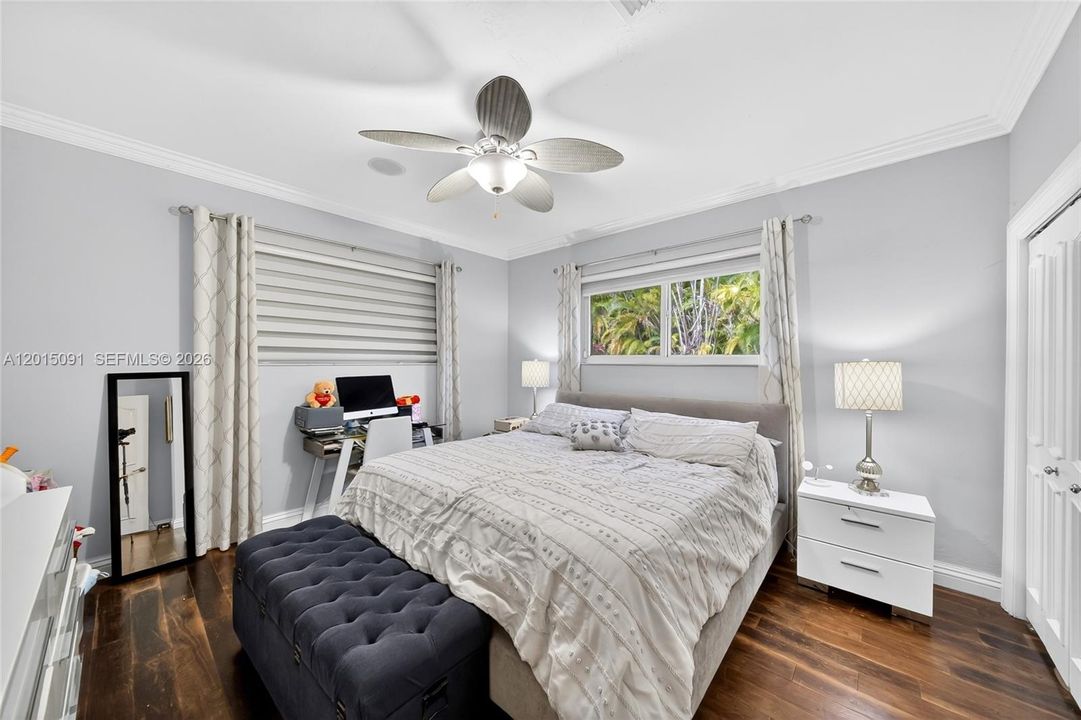 For Sale: $3,599,900 (5 beds, 4 baths, 4331 Square Feet)