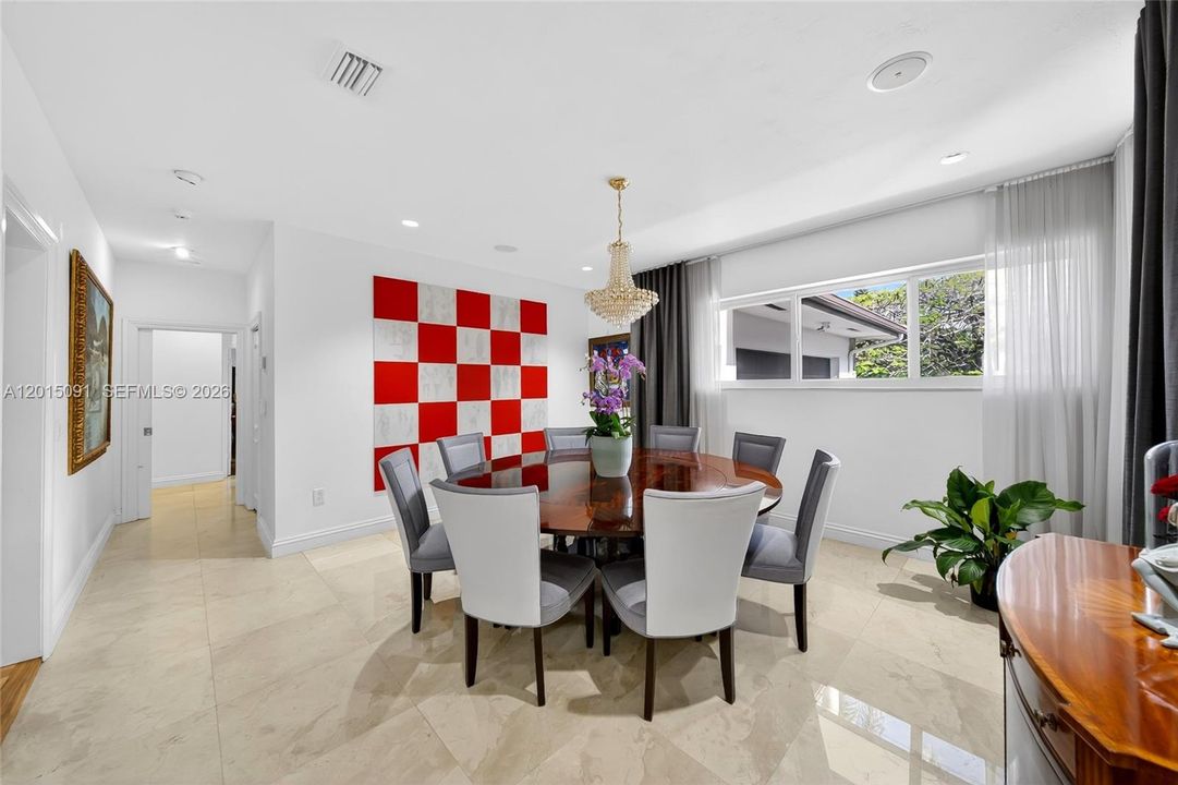 For Sale: $3,599,900 (5 beds, 4 baths, 4331 Square Feet)