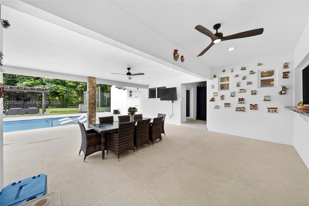 For Sale: $3,599,900 (5 beds, 4 baths, 4331 Square Feet)