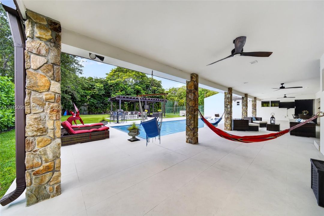 For Sale: $3,599,900 (5 beds, 4 baths, 4331 Square Feet)