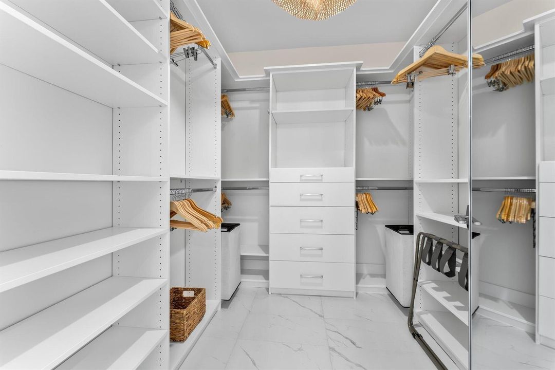 Walk In Closet