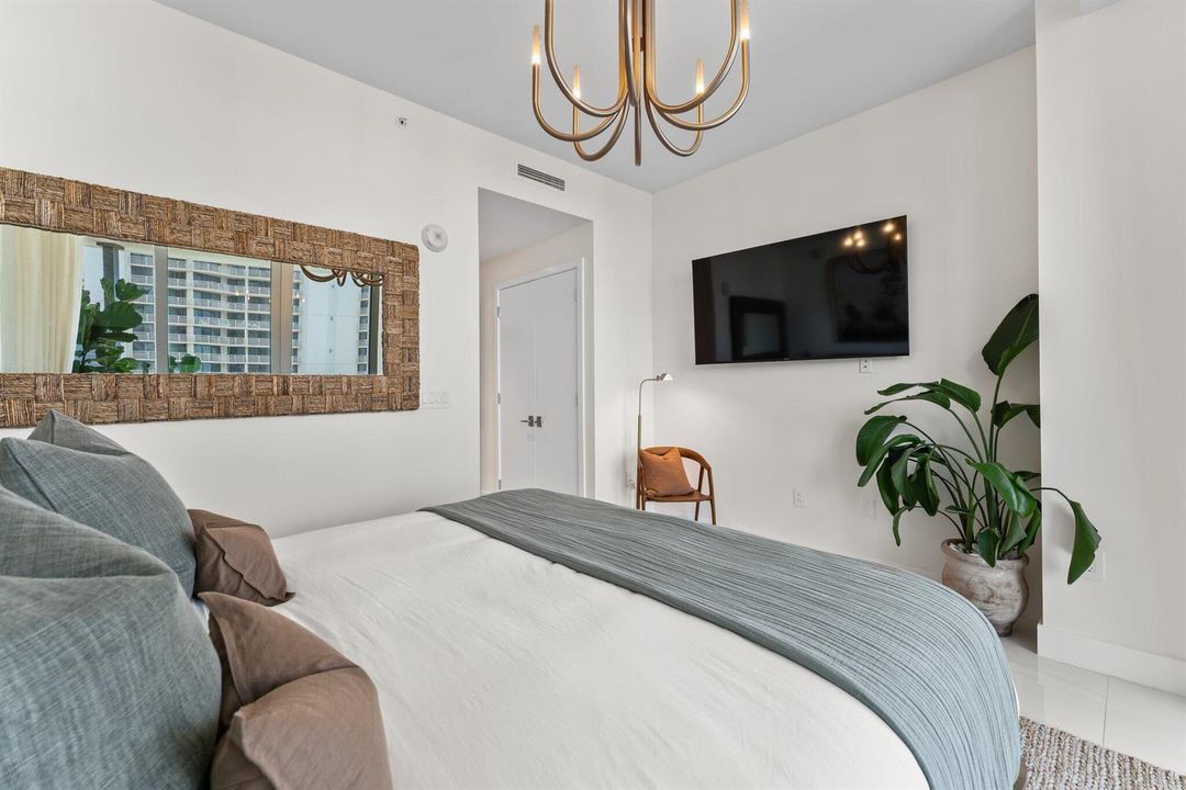 039-3100NOceanDr-1006-SingerIsland-SMALL