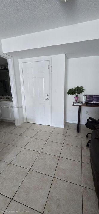 En Venta: $294,999 (2 camas, 2 baños, 900 Pies cuadrados)
