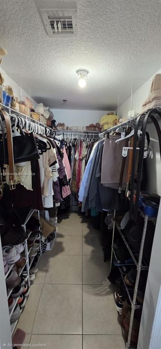 master Walking Closet