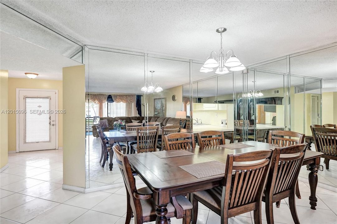 For Sale: $125,000 (2 beds, 2 baths, 1270 Square Feet)