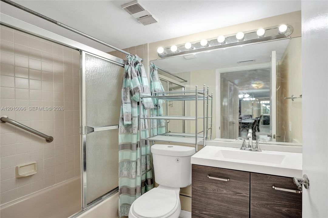 For Sale: $125,000 (2 beds, 2 baths, 1270 Square Feet)