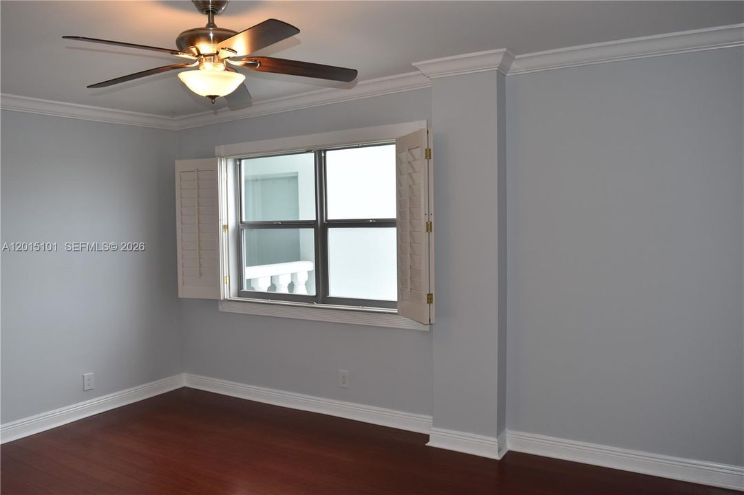 For Sale: $329,000 (3 beds, 2 baths, 1525 Square Feet)
