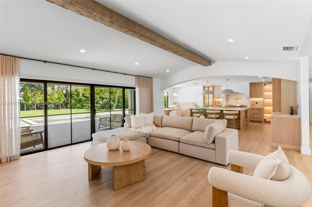 For Sale: $2,995,000 (5 beds, 3 baths, 3985 Square Feet)