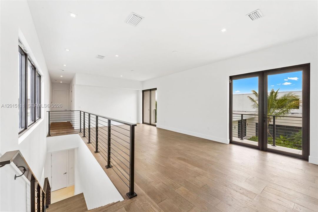 For Rent: $20,000 (5 beds, 6 baths, 0 Square Feet)
