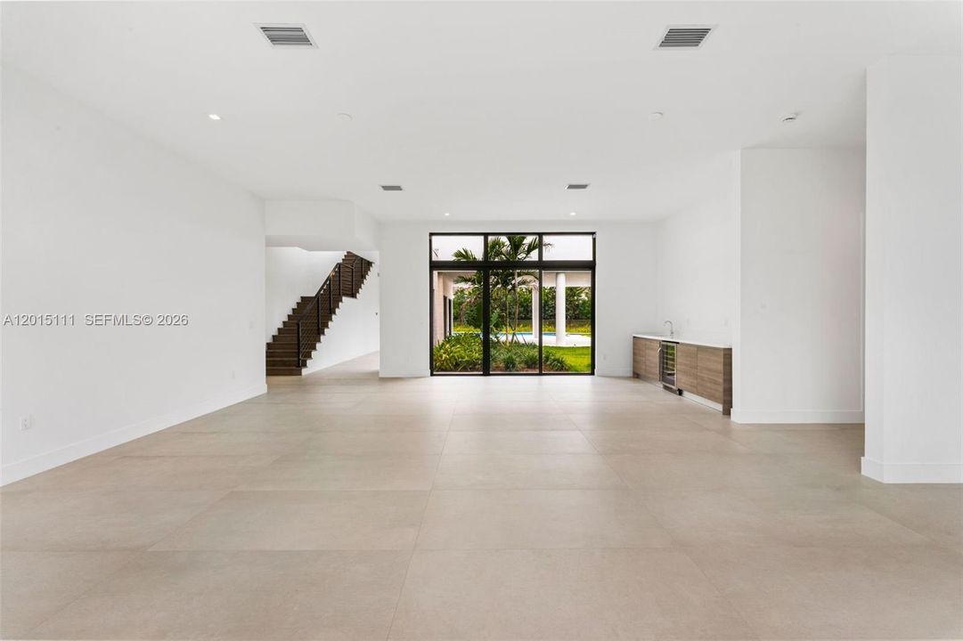 For Rent: $20,000 (5 beds, 6 baths, 0 Square Feet)