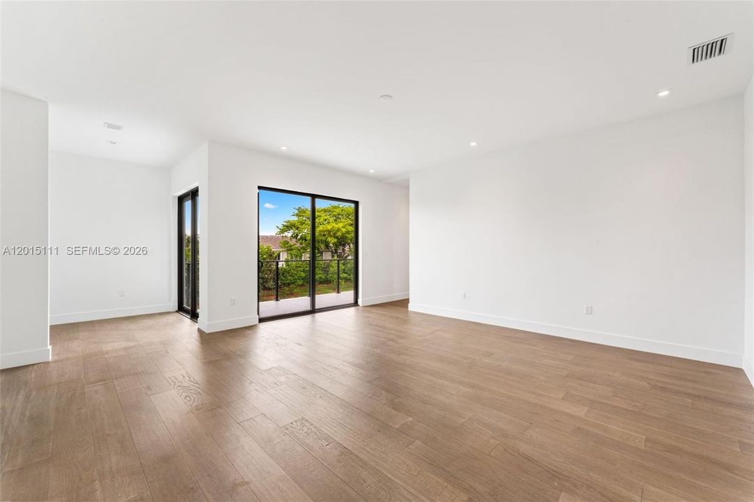 For Rent: $20,000 (5 beds, 6 baths, 0 Square Feet)