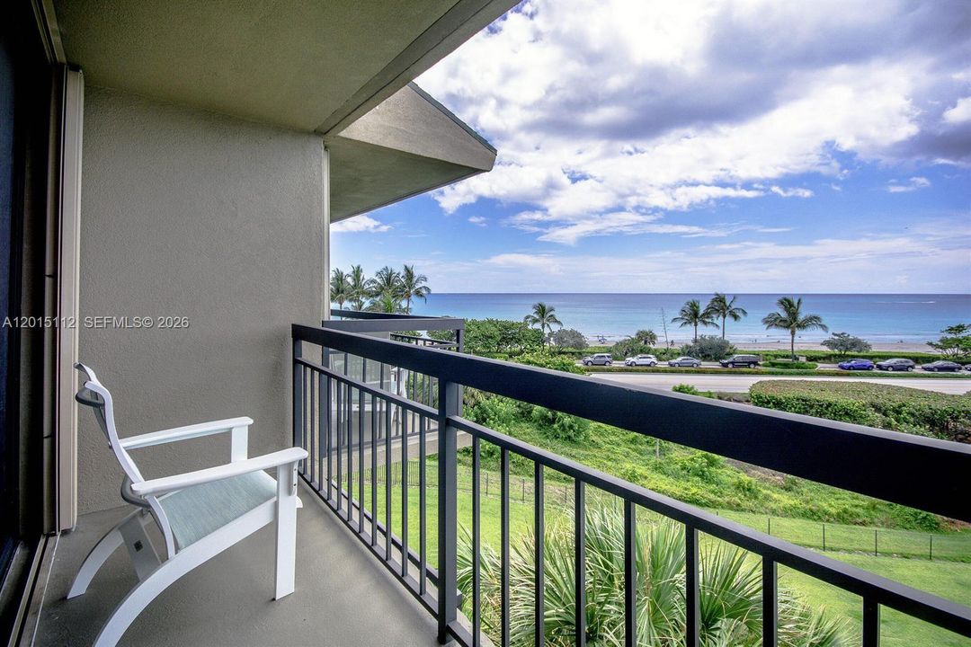 For Rent: $8,400 (2 beds, 2 baths, 1332 Square Feet)