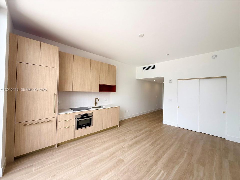 For Sale: $665,000 (0 beds, 1 baths, 479 Square Feet)