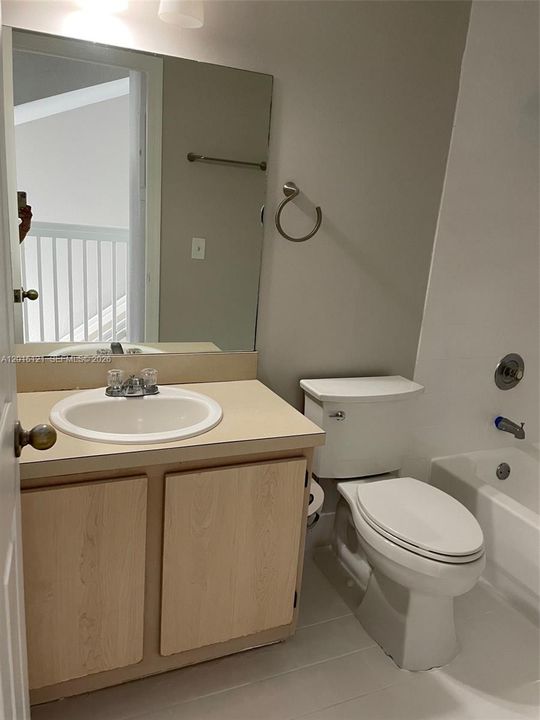 For Rent: $2,650 (3 beds, 3 baths, 1285 Square Feet)