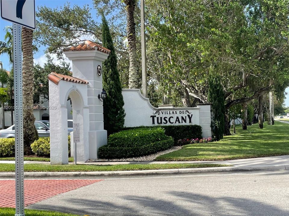 For Rent: $2,650 (3 beds, 3 baths, 1285 Square Feet)