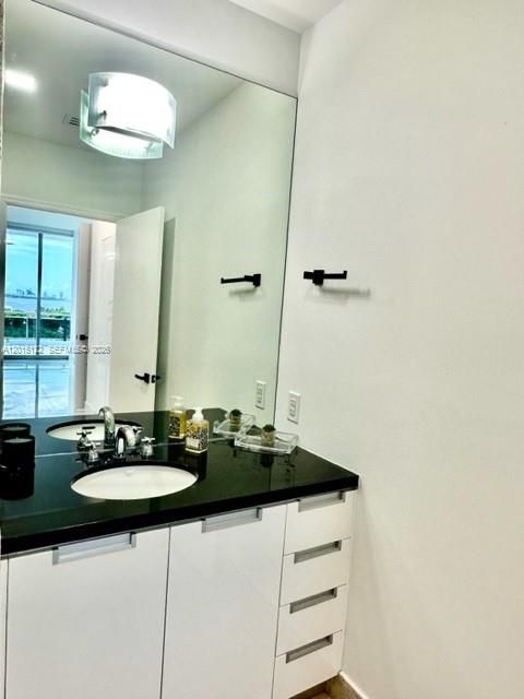THE LEXI BAYVIEW RESIDENCE 604 NORTH BAY VILLAGE