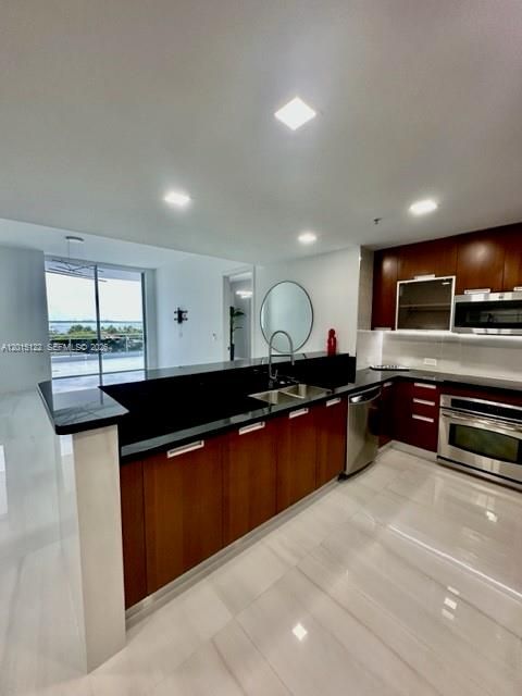 THE LEXI BAYVIEW RESIDENCE 604 NORTH BAY VILLAGE