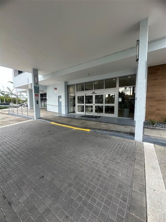 THE LEXI BAYVIEW RESIDENCES  NORTH BAY VILLAGE