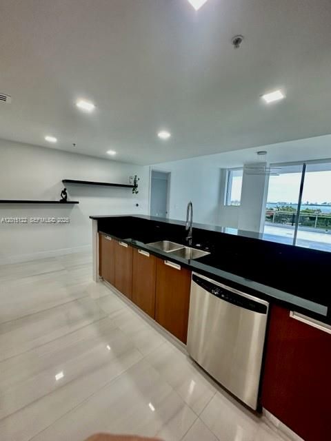 THE LEXI BAYVIEW RESIDENCE 604 NORTH BAY VILLAGE