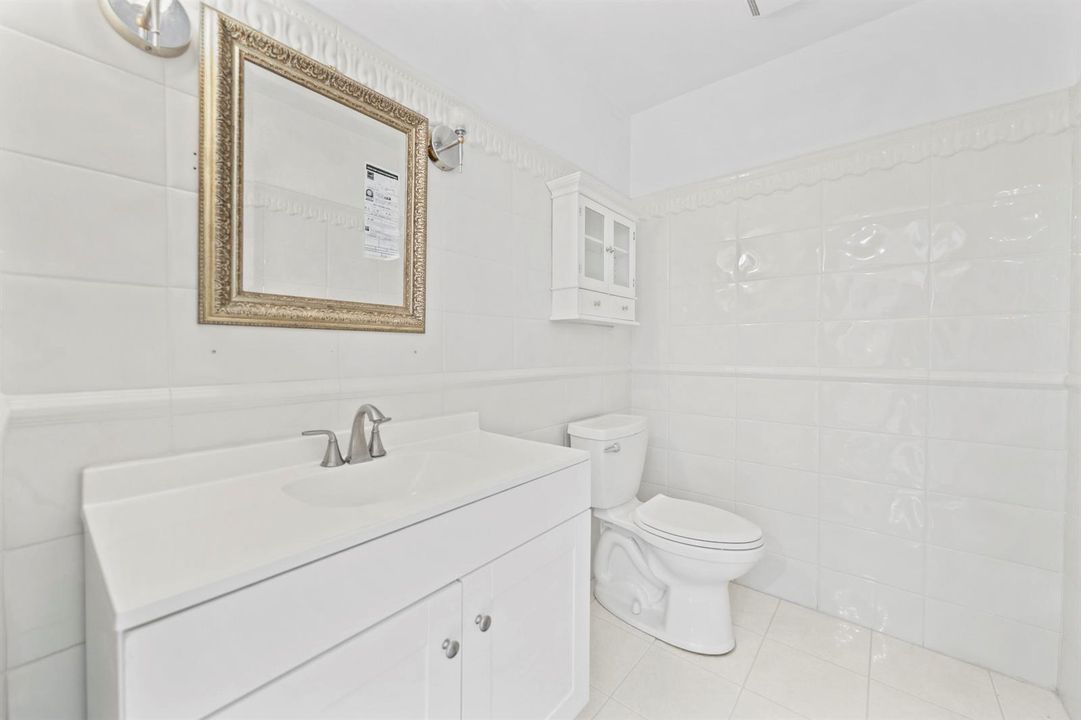 3531 Northeast 30th Ave - 13.jpg-FULL