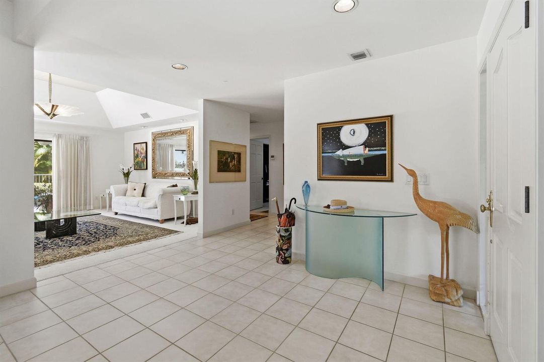 6980SEWingedFootDr(14)