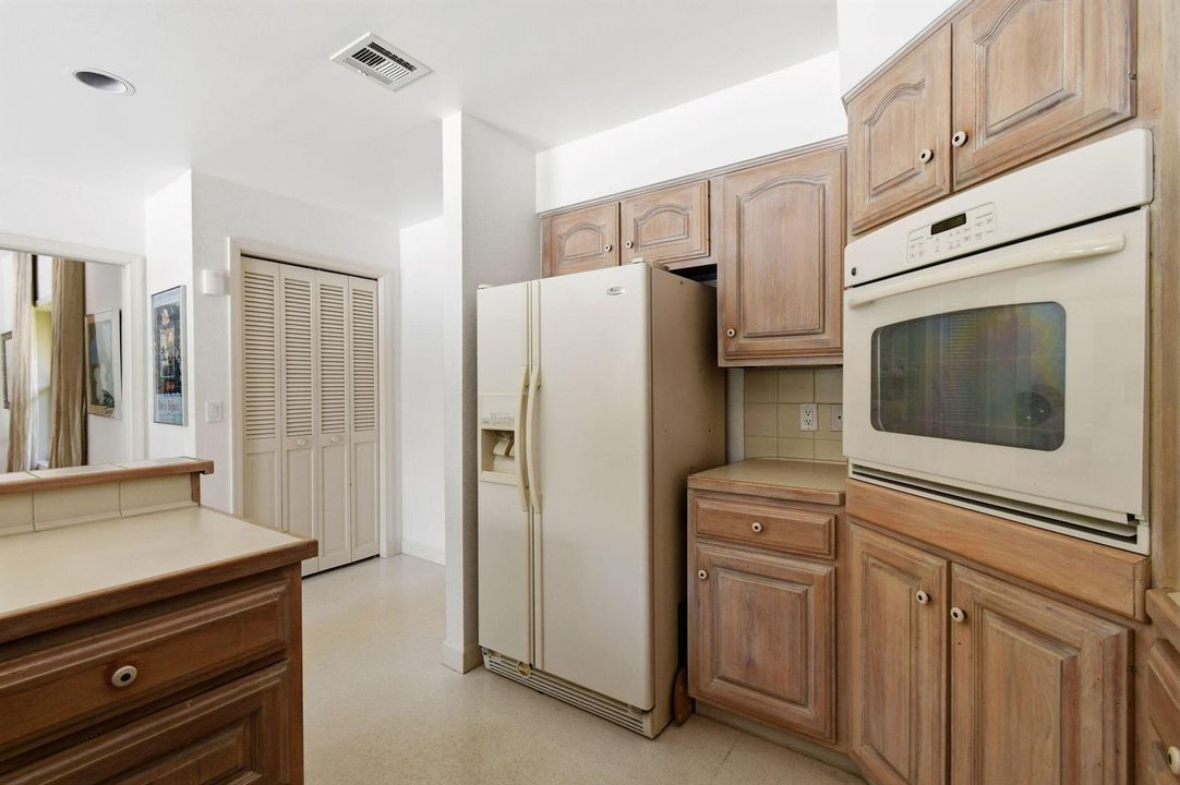 6980SEWingedFootDr(24)