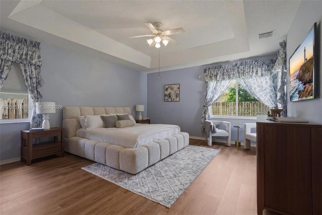 En Venta: $950,000 (5 camas, 3 baños, 3345 Pies cuadrados)
