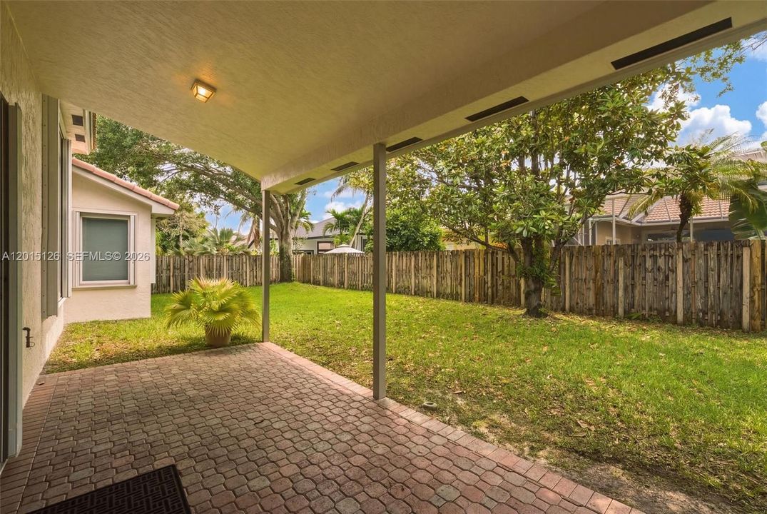 En Venta: $950,000 (5 camas, 3 baños, 3345 Pies cuadrados)