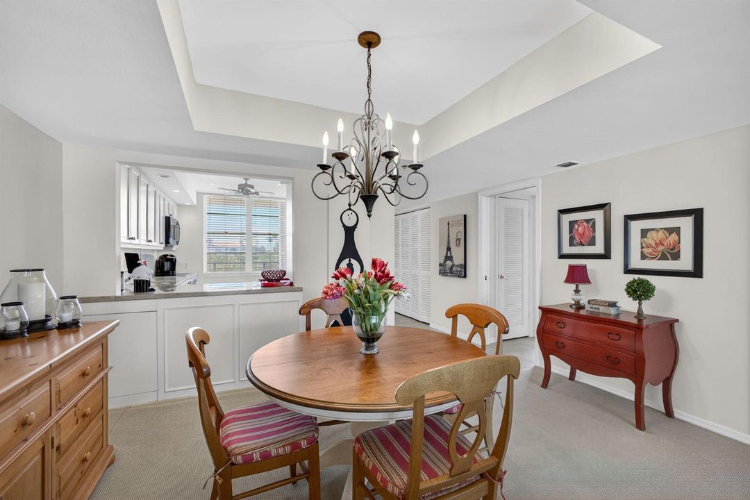 Dining/Kitchen