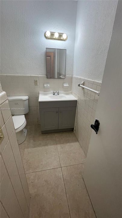 For Sale: $799,999 (0 beds, 0 baths, 2399 Square Feet)