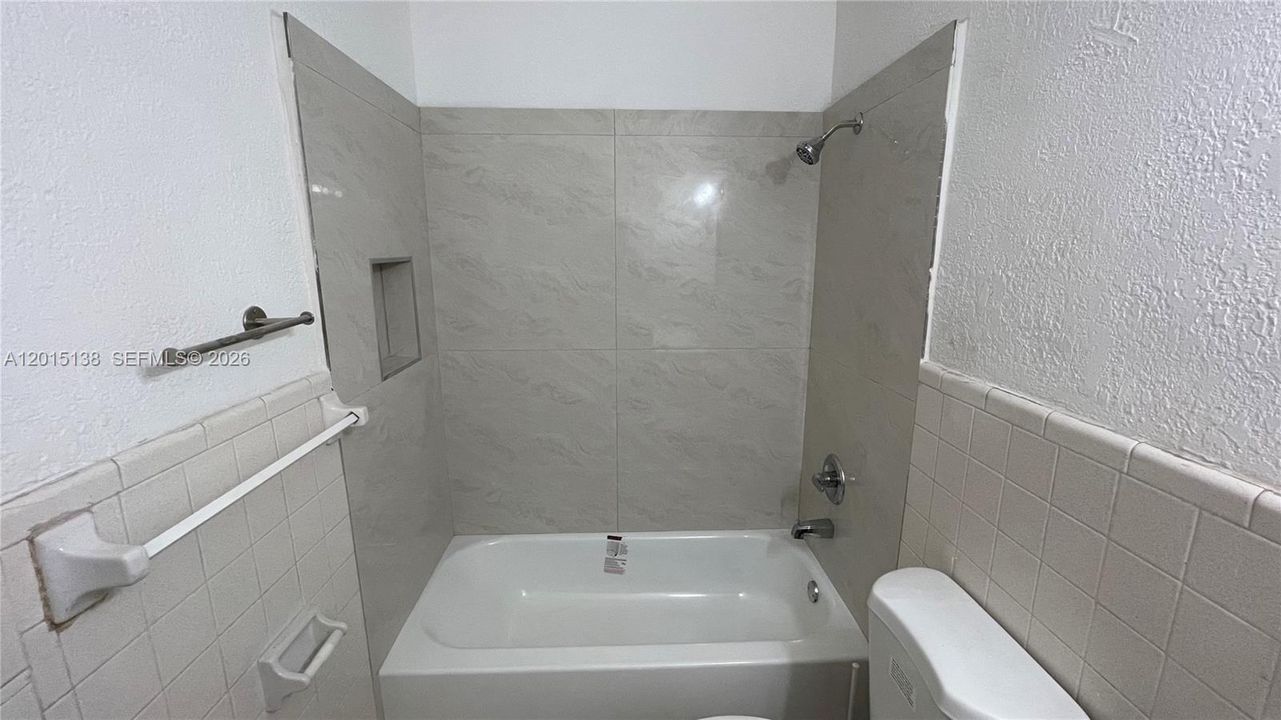 For Sale: $799,999 (0 beds, 0 baths, 2399 Square Feet)