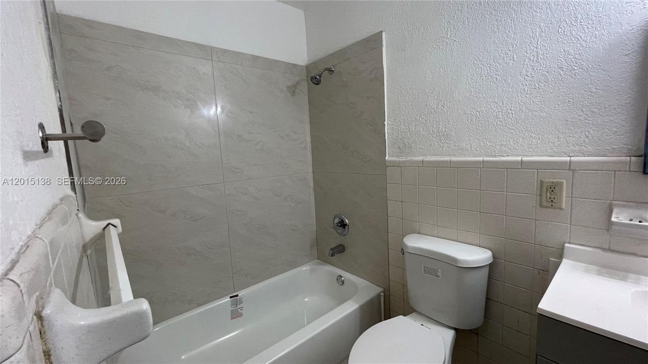 For Sale: $799,999 (0 beds, 0 baths, 2399 Square Feet)