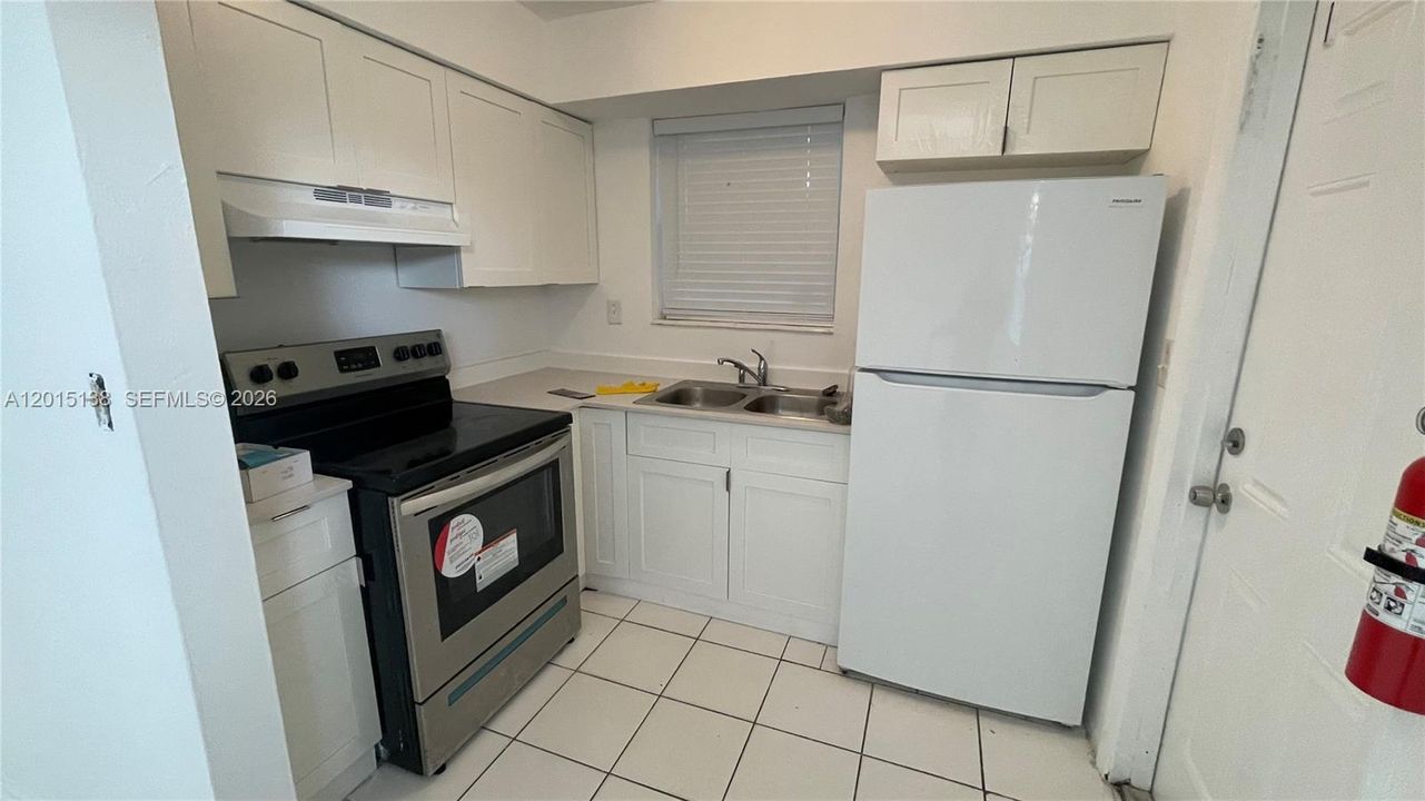 For Sale: $799,999 (0 beds, 0 baths, 2399 Square Feet)