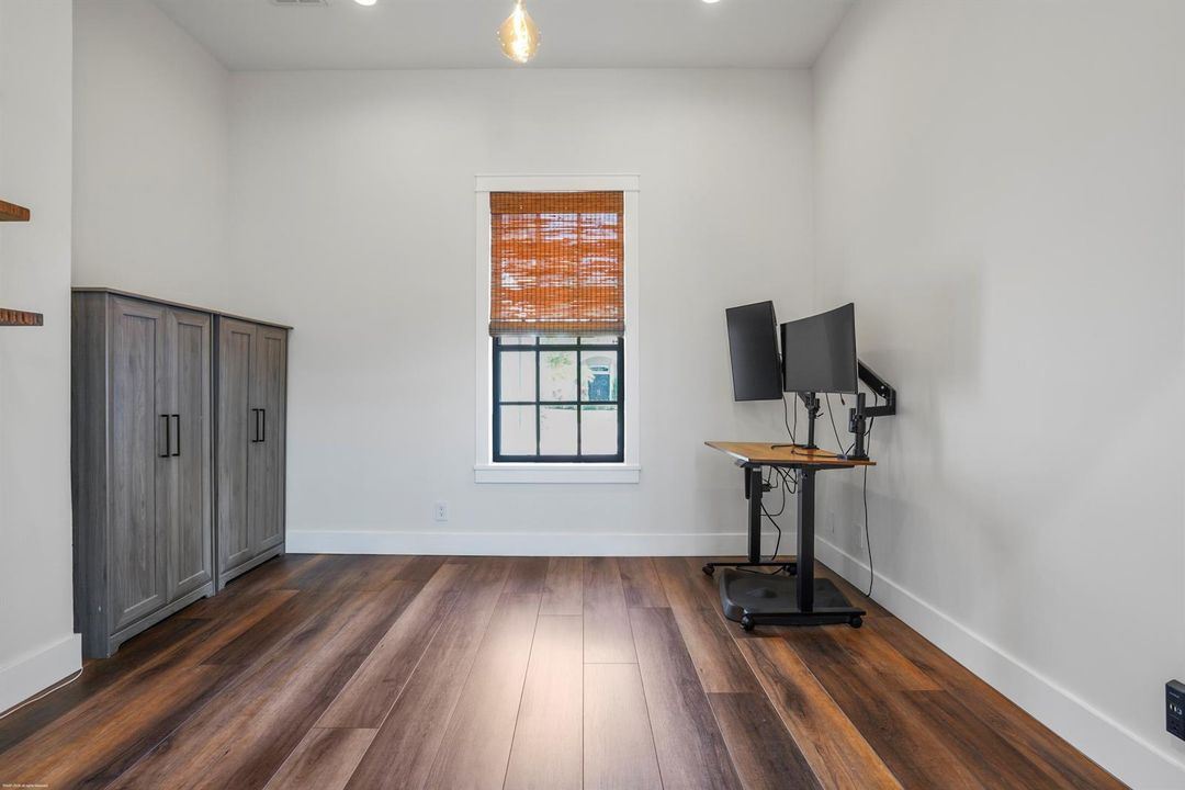 Den / Office