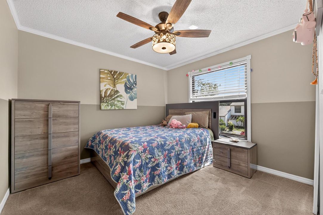2nd bedroom