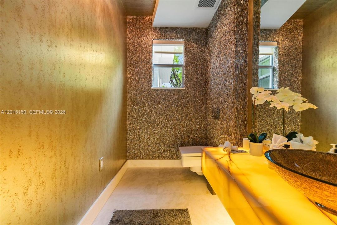 En Renta: $38,500 (4 camas, 4 baños, 4898 Pies cuadrados)