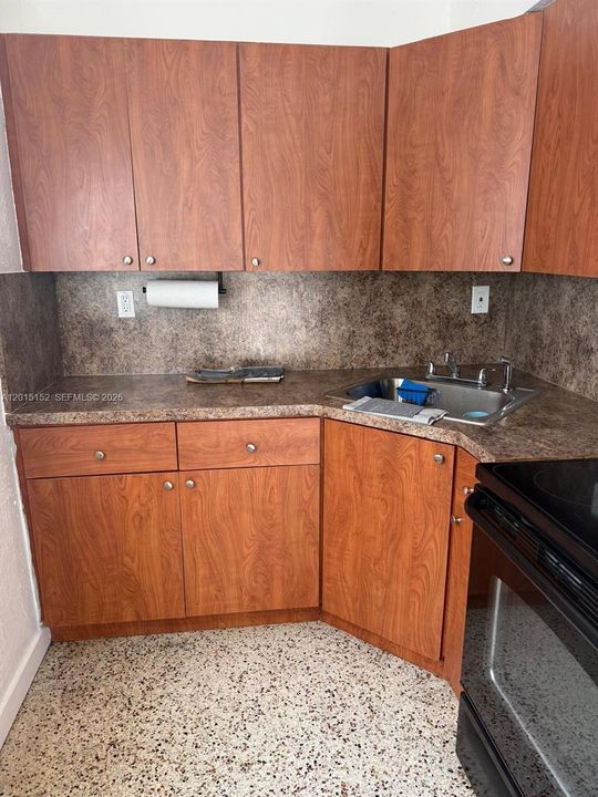 Activo con contrato: $1,650 (1 camas, 1 baños, 0 Pies cuadrados)