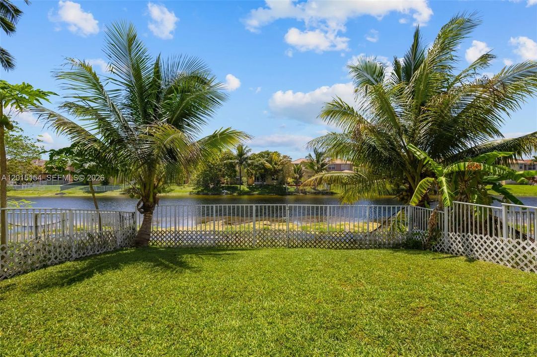 En Venta: $519,999 (3 camas, 2 baños, 1614 Pies cuadrados)