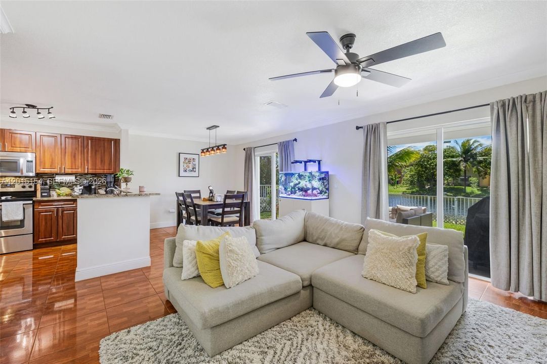 En Venta: $519,999 (3 camas, 2 baños, 1614 Pies cuadrados)