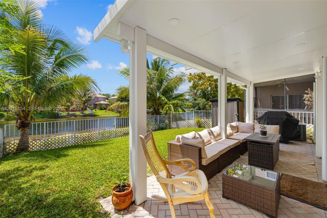 En Venta: $519,999 (3 camas, 2 baños, 1614 Pies cuadrados)