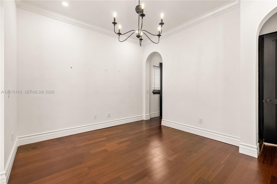 En Renta: $20,000 (4 camas, 3 baños, 4221 Pies cuadrados)