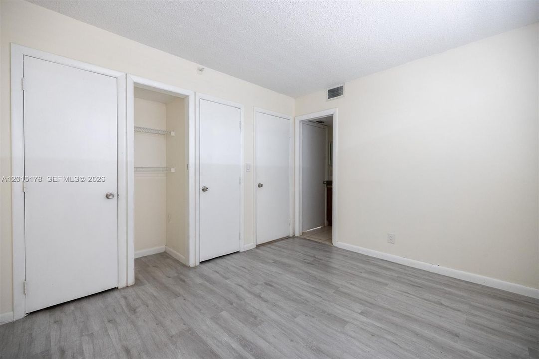 For Rent: $2,100 (2 beds, 2 baths, 900 Square Feet)