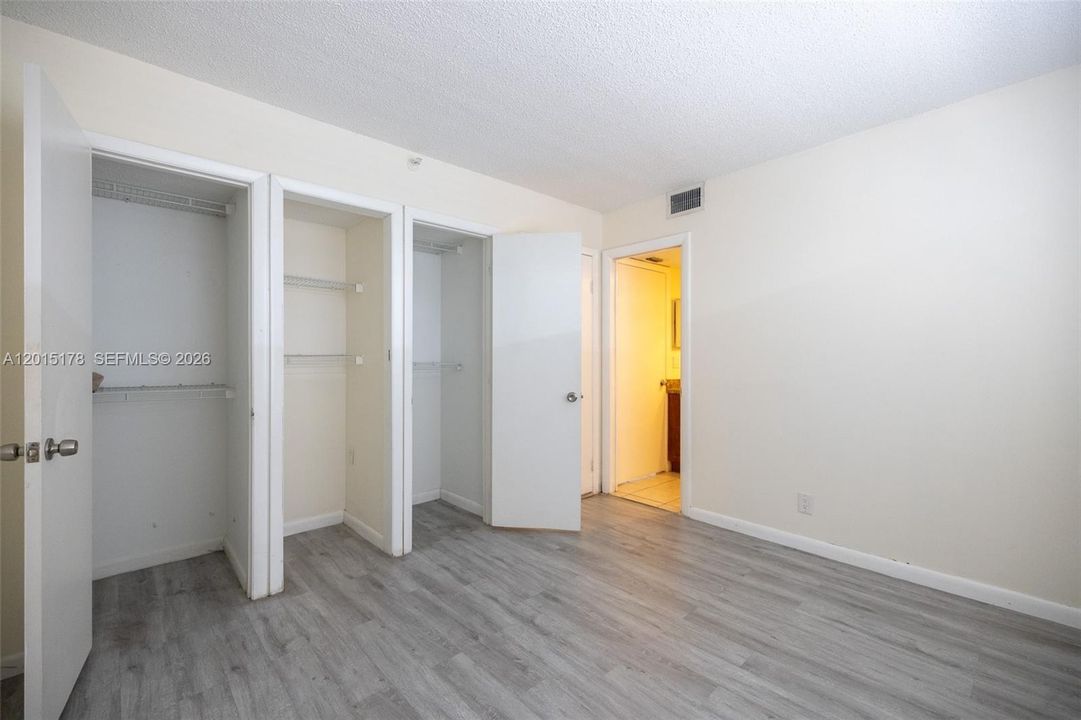 For Rent: $2,100 (2 beds, 2 baths, 900 Square Feet)