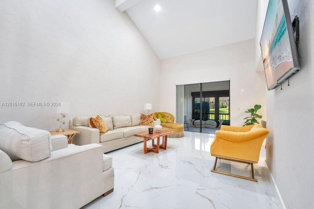 For Sale: $500,000 (3 beds, 2 baths, 1823 Square Feet)