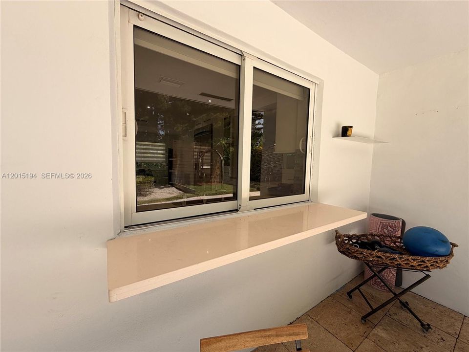 В аренду: $17,900 (3 спален, 3 ванн, 2388 Квадратных фут)