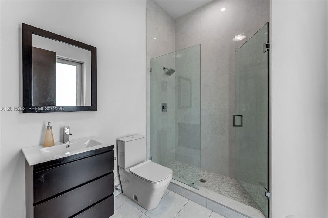 For Sale: $1,899,000 (4 beds, 4 baths, 3753 Square Feet)